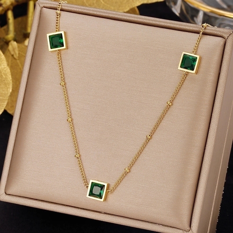 Elegant Four Leaf Clover Insect Stainless Steel Plating Inlay Zircon Pendant Necklace Emerald