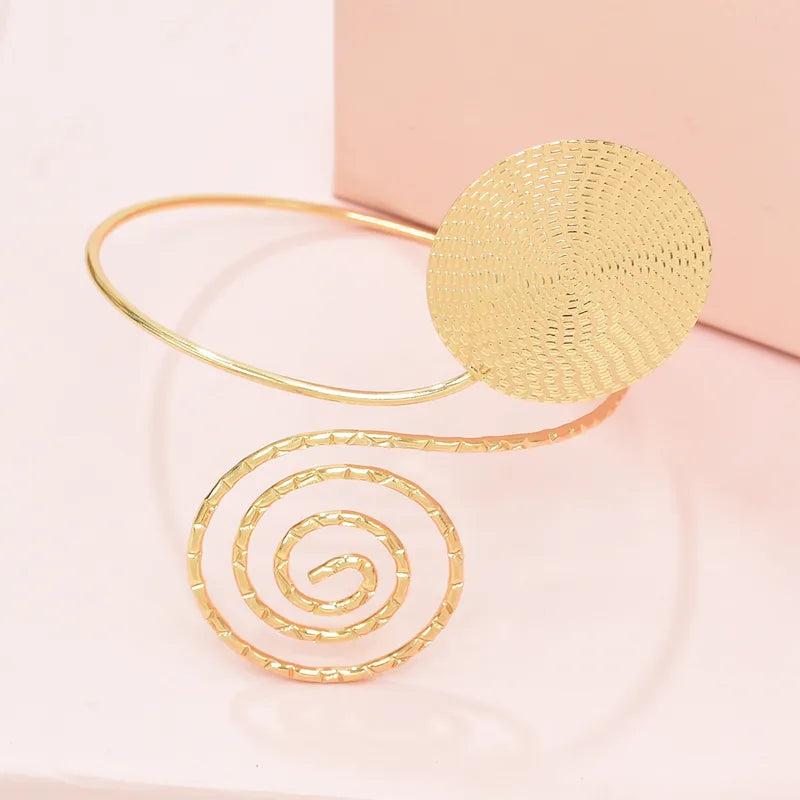 Casual Elegant Sexy Solid Color Alloy Arm Bangles