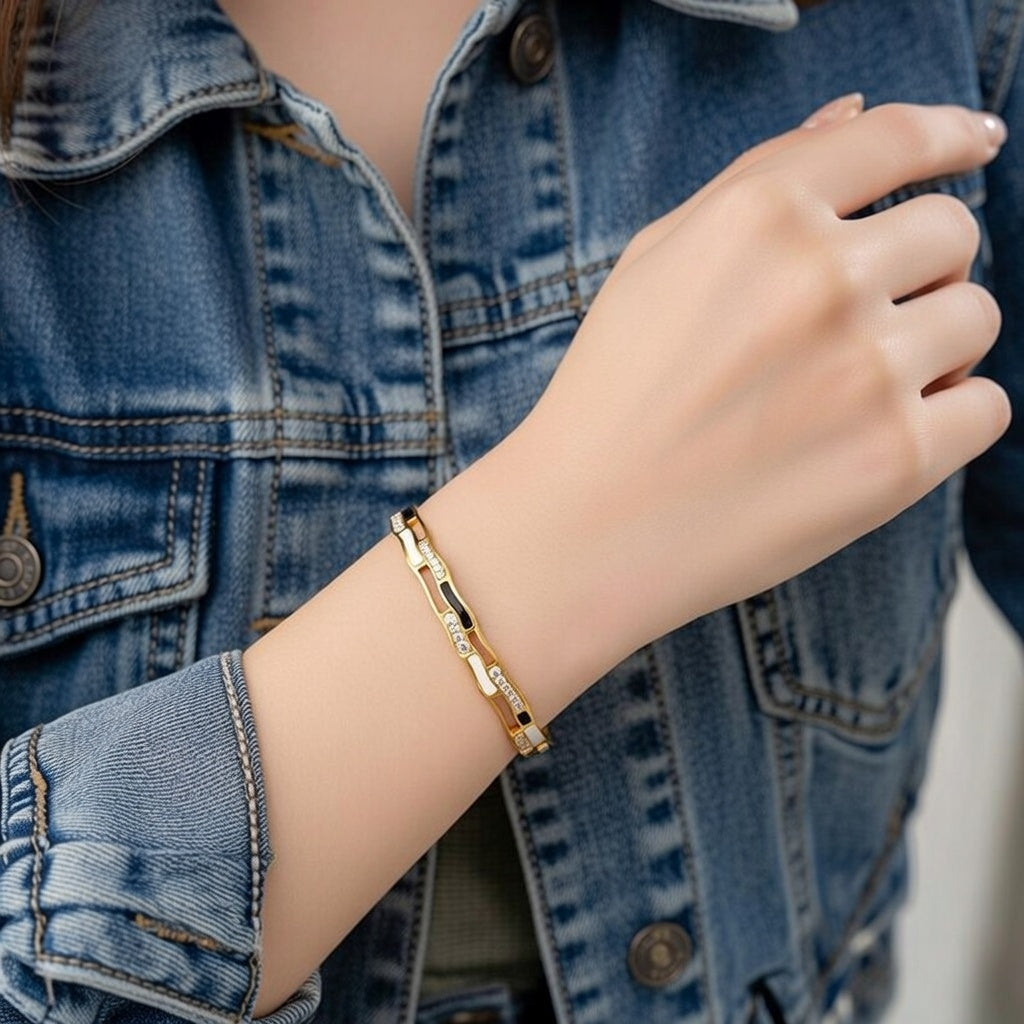 18K Gold Plated Titanium Steel Diamond Embedded Bracelet