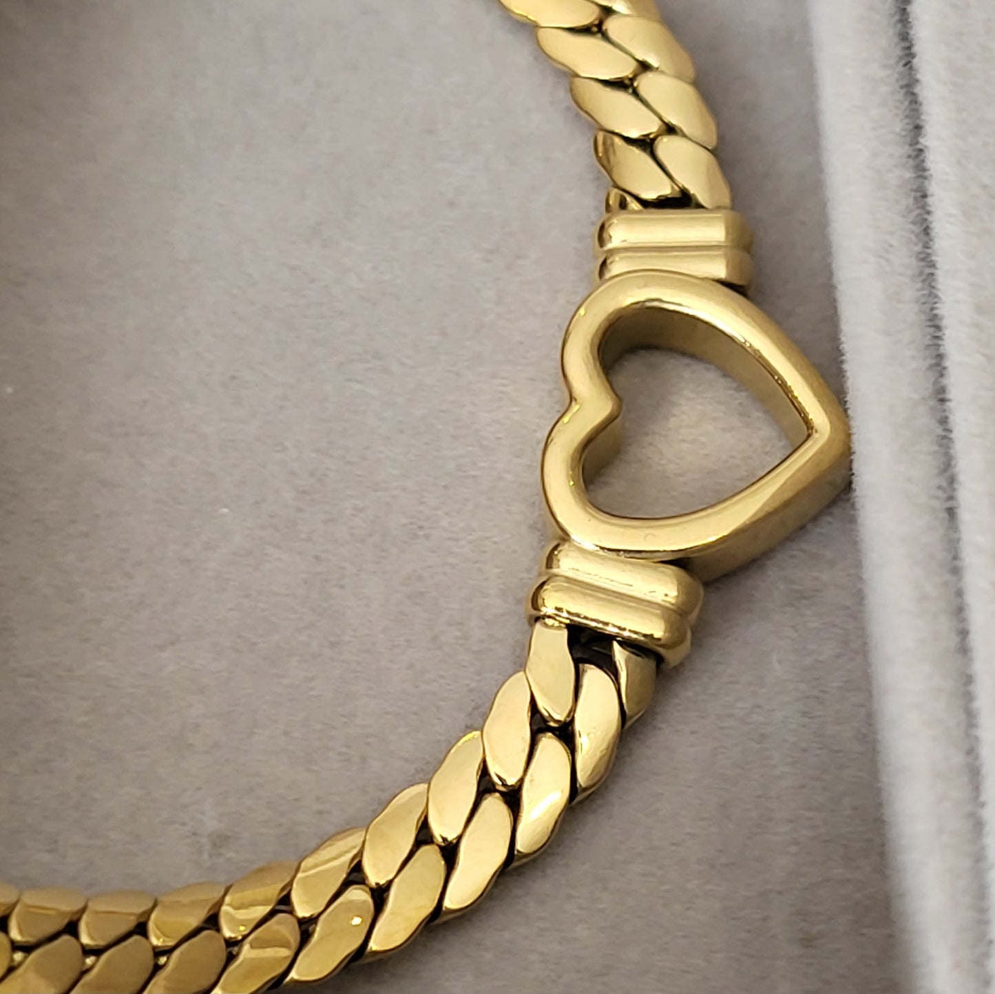 Billie, Fashion Heart Geometric Stainless Steel 18K Gold Plated Necklaces Gold