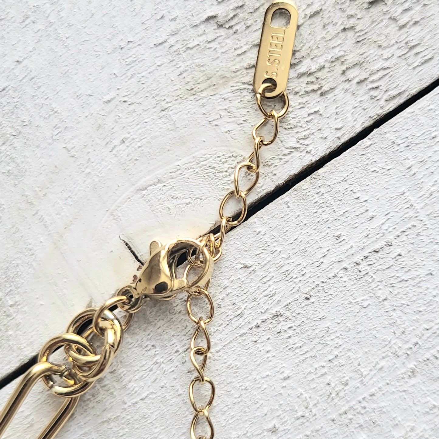Desi, Unisex Titanium Steel Electroplating Chain Bracelet in Gold