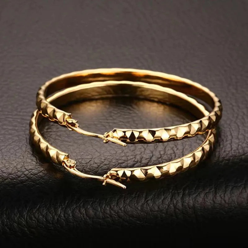 Medium Sized Gold Daily Hoops, 304 Stainless Steel Round Electroplating 18K Real Gold Plated Simple Style Earrings