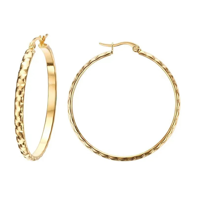 Medium Sized Gold Daily Hoops, 304 Stainless Steel Round Electroplating 18K Real Gold Plated Simple Style Earrings