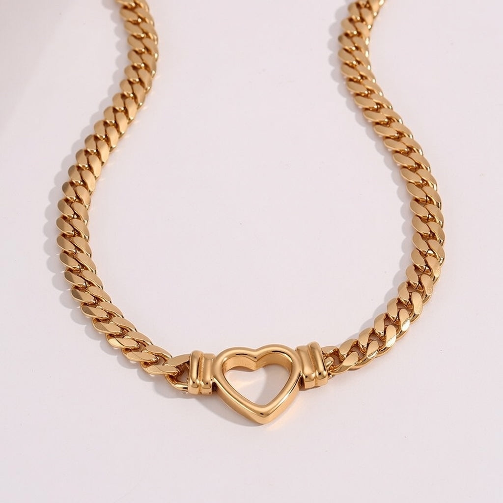 Billie, Fashion Heart Geometric Stainless Steel 18K Gold Plated Necklaces Gold