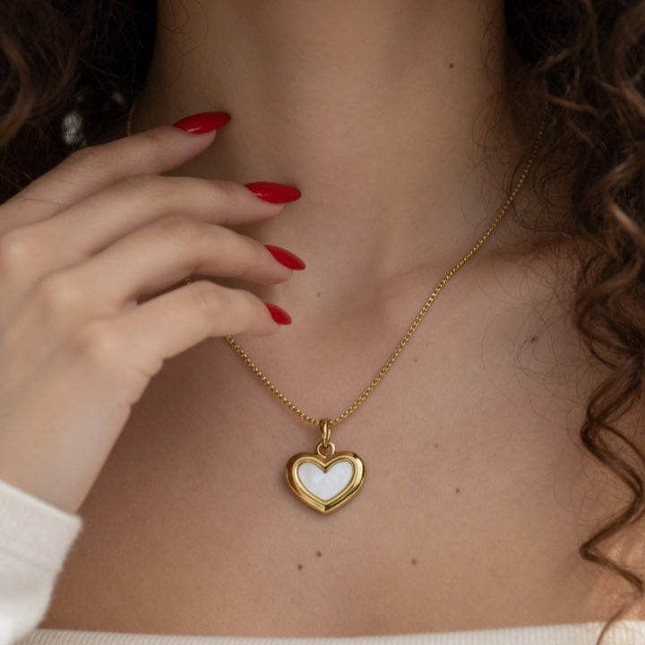 Aveda, 18K Gold Plated Titanium Steel Necklace Pendant Female