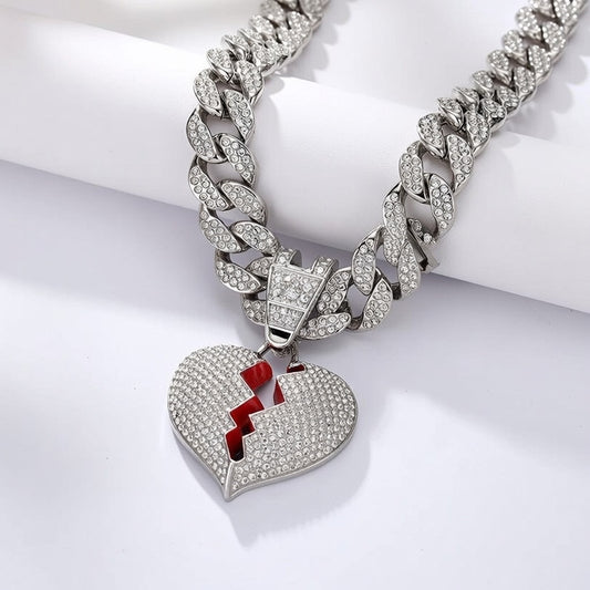 Willow, 22" Hip-hop Heart Shape Alloy Plating Inlay Rhinestones 18k Gold Plated Pendant Necklace