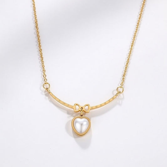 Elegant Four Leaf Clover Insect Stainless Steel Plating Inlay Zircon Pearl Pendant Necklace