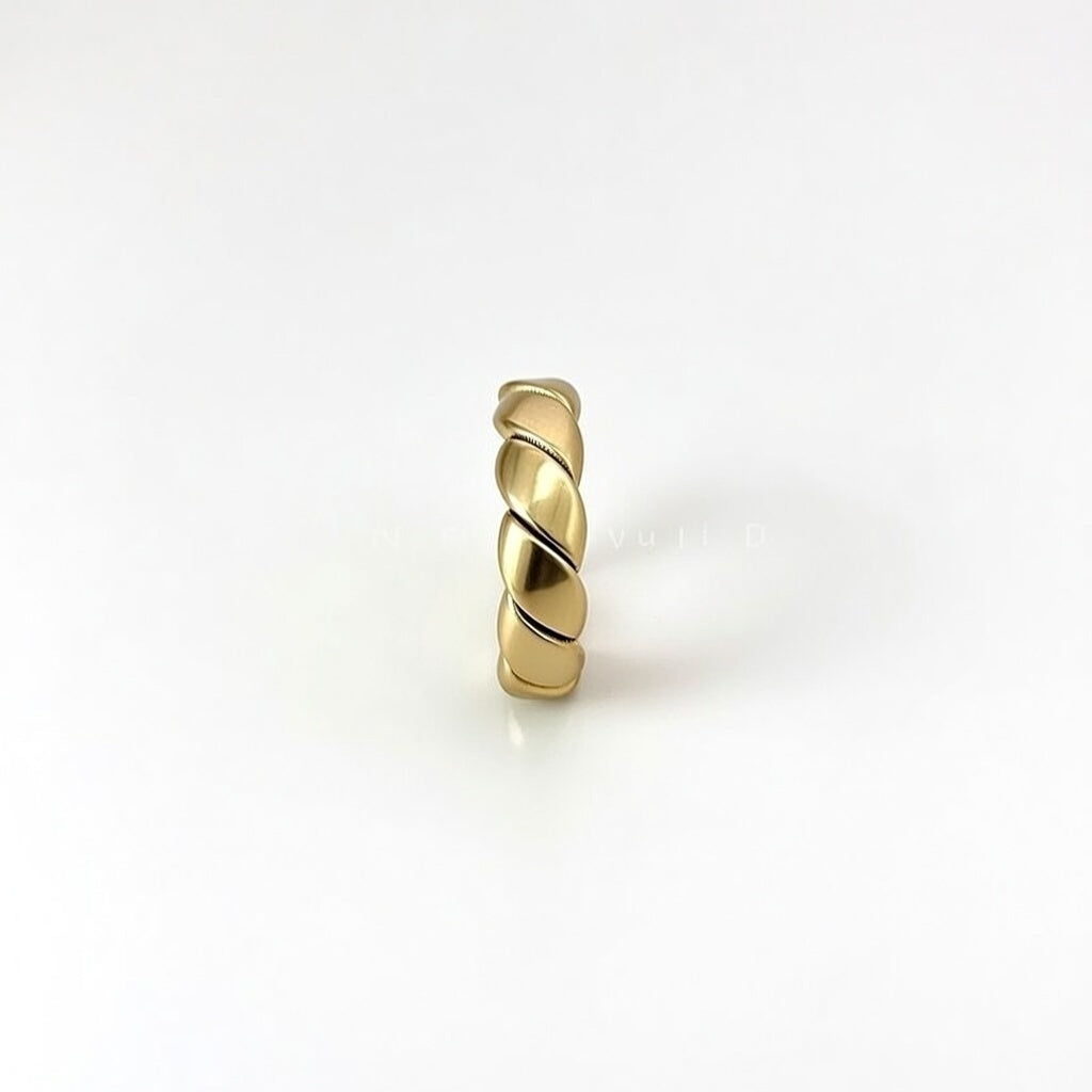 Twisted Open Style Modern Style  18K Gold Plated Metal Ring (Fits like 6/7/8)
