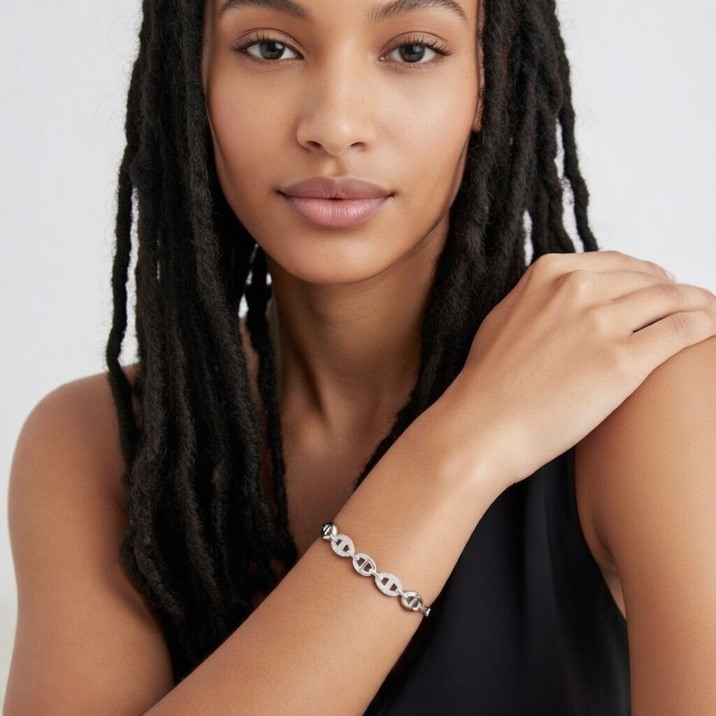 Billy Jean Fashionable Diamond Embedded Pig Nose Bracelet for Women