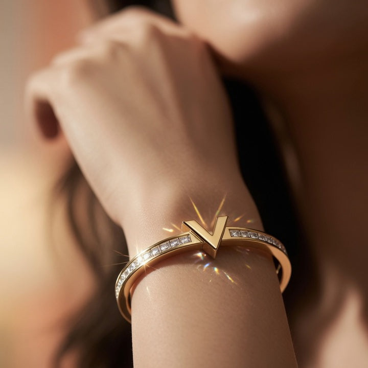 Queen Victoria Stainless Steel With Rhinestone In-Lab Gold Plating Bracelet for Women