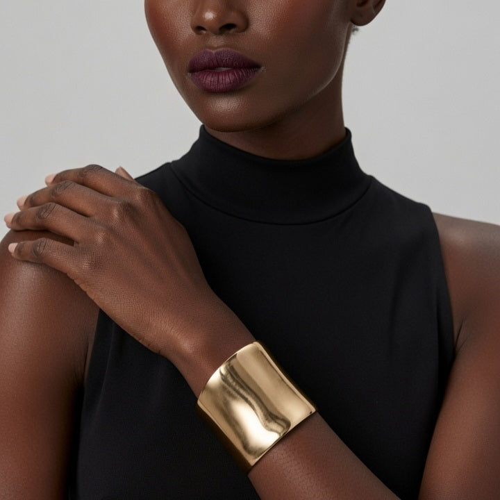 Ujena 18K Gold Plated Bangle Bracelet