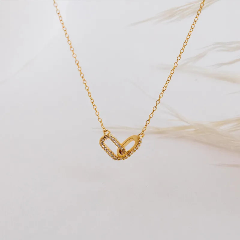 Bonnie, Double Oval Necklace Ring-to-Ring Double-Ring Pendant Diamond Plated