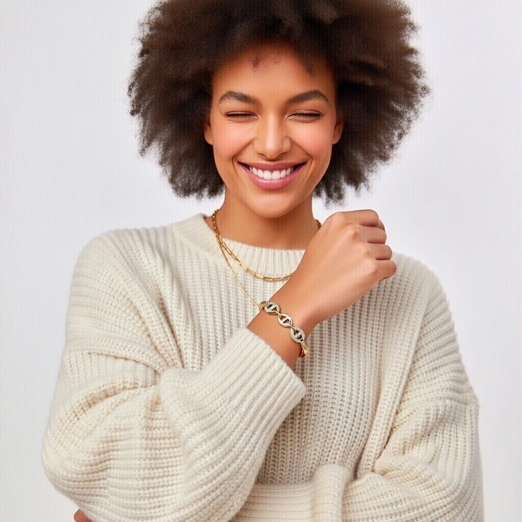 Billy Jean Fashionable Diamond Embedded Pig Nose Bracelet for Women