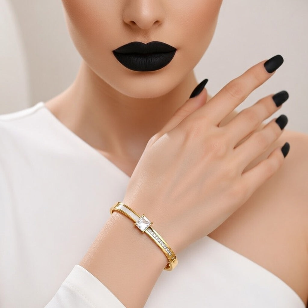 City Girl 18K Gold Plated Stainless Steel, Vacuum Electroplating Shell, Zircon Round Line Polished, Casual Flip Open, For Women