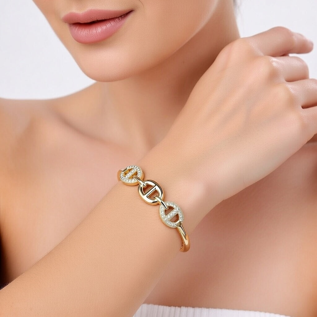 Billy Jean Fashionable Diamond Embedded Pig Nose Bracelet for Women